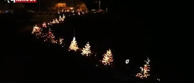 Oltre 5mila lanterne per la Naca di Davoli -VIDEO