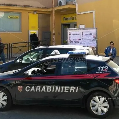 Tropea: tentano di rapinare la Posta ma l'allarme li mette in fuga