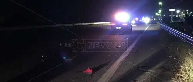 Un altro incidente mortale sulla 106 nei pressi di Locri - VIDEO