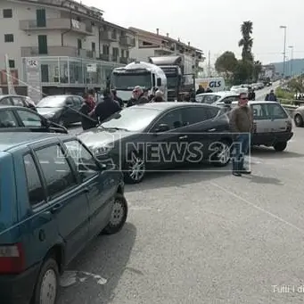 Bisignano, sit in dei cittadini: «Riaprite il ponte» - VIDEO