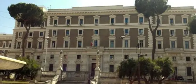 Sciolti per mafia, i commissari mettono in riga i 18 comuni calabresi - VIDEO