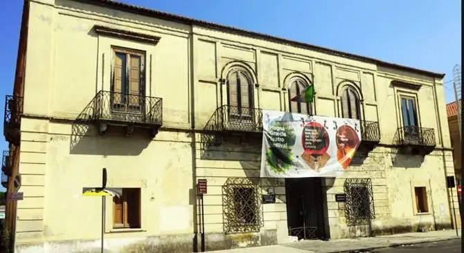 Al Museo di Locri alcuni reperti delle necropoli di Canale e Ianchina