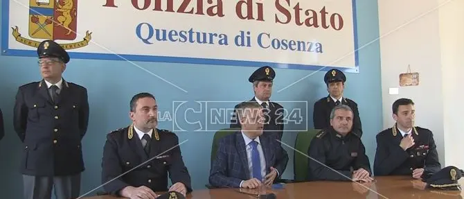 Violenze psicologiche e minacce, maestra sospesa a Tortora - VIDEO