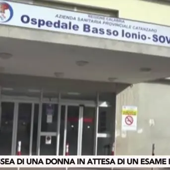 L’odissea di una donna in attesa di un’ecografia - VIDEO