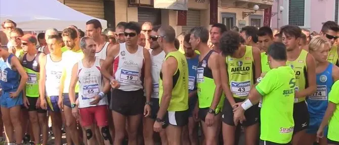 Ritorna l'attesa gara podistica StraCrotone - VIDEO