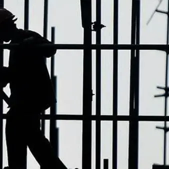 Esplode un compressore, muore operaio siciliano ferito a Melito