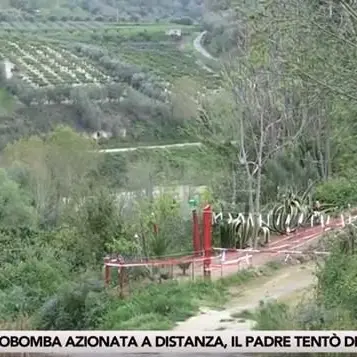 L'autobomba a Limbadi azionata a distanza: il padre tentò di salvare il figlio – VIDEO