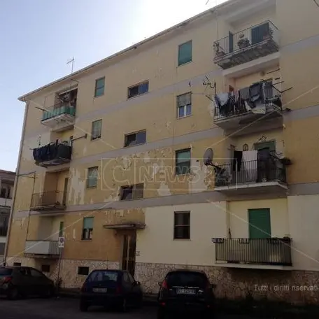 Lamezia, quartiere Razionale: qui le case vengono giù