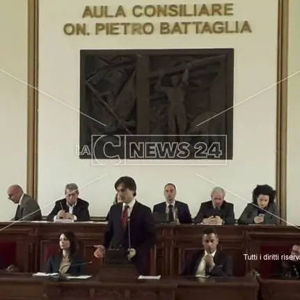 Falcomatà si ribella ai debiti ereditati: «I cittadini non paghino per altri» - VIDEO