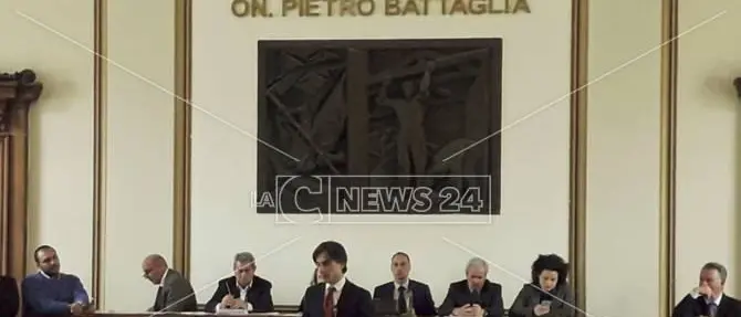 Falcomatà si ribella ai debiti ereditati: «I cittadini non paghino per altri» - VIDEO