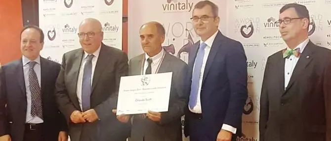Il professore calabrese Orlando Sculli “benemerito della vitivinicoltura italiana”