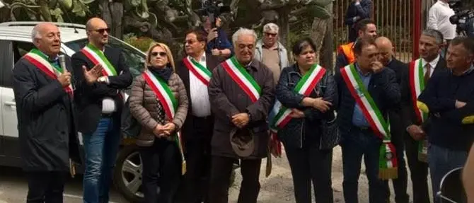 Ponte Allaro, domani i sindaci attesi a Roma