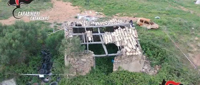 Terreni adibiti a discarica nel Catanzarese, scatta il sequestro