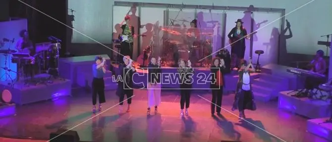 Unione tra i popoli, il messaggio delle Gen Group a Crotone - VIDEO