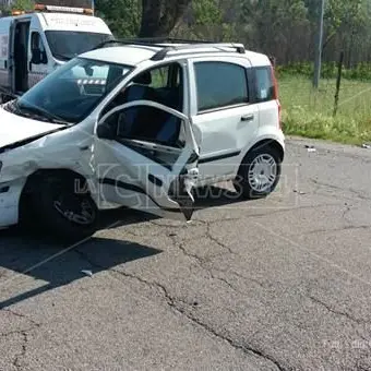 Scontro tra due auto a Rende, muore 74enne