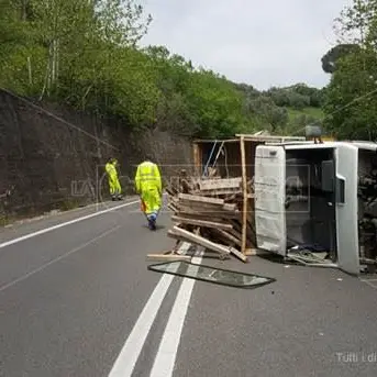 Incidente sulla statale 107, nessun ferito grave