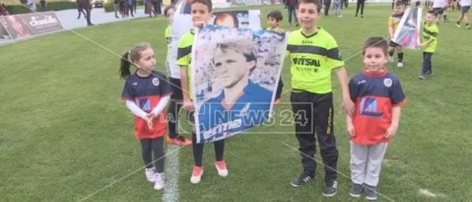 Donata Bergamini: «Hanno soffocato Denis ma il suo corpo è riuscito a parlare» - VIDEO