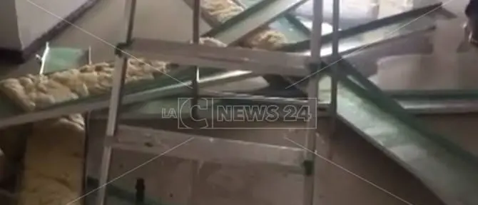 Vandali in azione a Locri, allagato l’ospedale - VIDEO