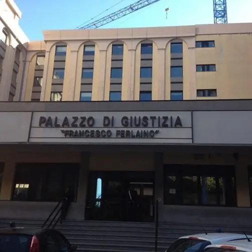 Lamezia, al via il processo Crisalide: in 50 chiedono il rito abbreviato