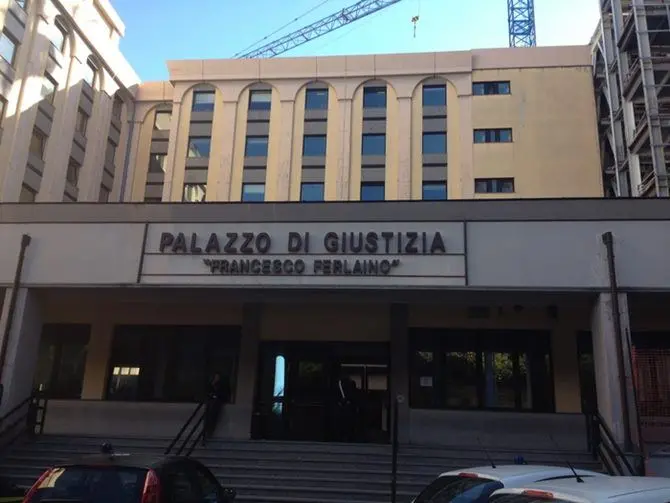 Lamezia, al via il processo Crisalide: in 50 chiedono il rito abbreviato