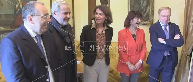 Fronte istituzionale contro gli incendi boschivi - VIDEO