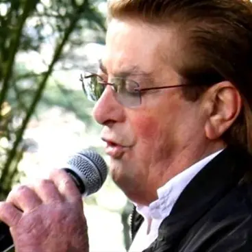 Si è spento Mario Gualtieri, storica voce popolare cosentina - VIDEO