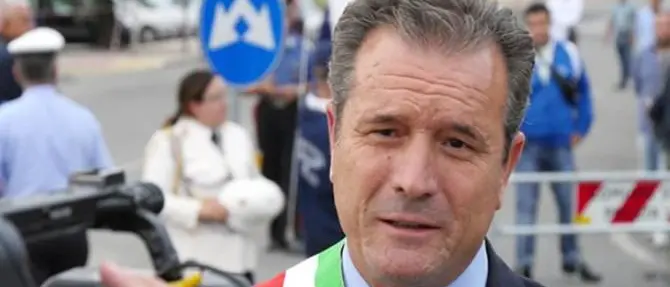 Sindaci sotto tiro, coro di solidarietà per il sindaco di Crosia