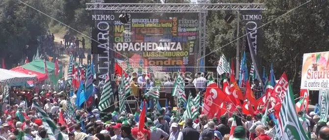 Lavoro e sicurezza: i sindacati festeggiano il Primo Maggio alla Montagnella di Carfizzi - VIDEO