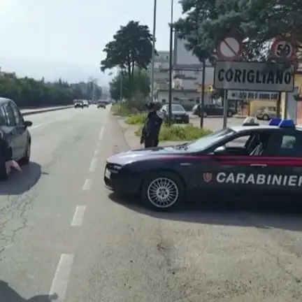 Forza il posto di blocco con l’auto, arrestato pluripregiudicato a Corigliano