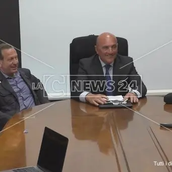 Aeroporto di Crotone, i sindaci della provincia 'pagano moneta' - VIDEO