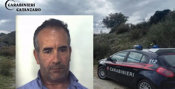 Catanzaro, frusta la moglie con i cavi elettrici: arrestato