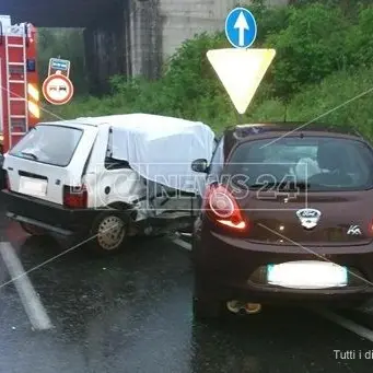 Grave incidente stradale allo svincolo di Pianette di Rovito, un morto - VIDEO
