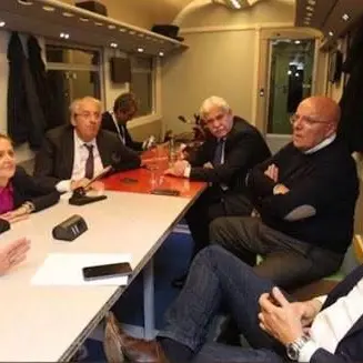 PD: la direzione, tra piroette e cambi di casacca, non decide niente