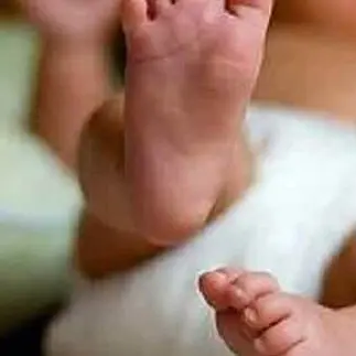 Sospetto caso di morte in culla, bimbo di tre mesi perde la vita