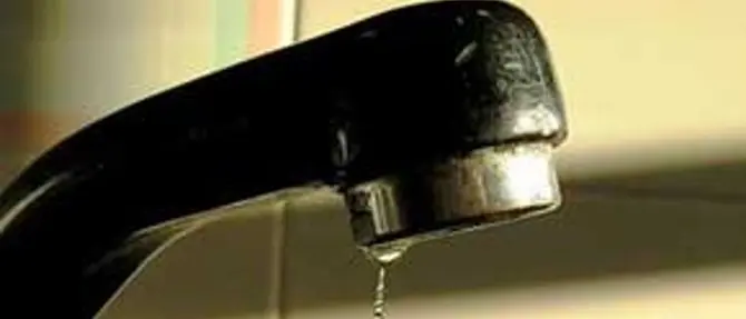 Da giorni senza acqua, si anima la protesta a Rossano - VIDEO