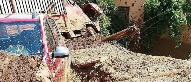 Esplode condotta dell'Abatemarco, ci sono due feriti lievi - VIDEO