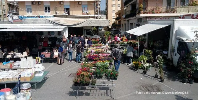 Catanzaro Lido, posticipato il trasferimento del mercato rionale