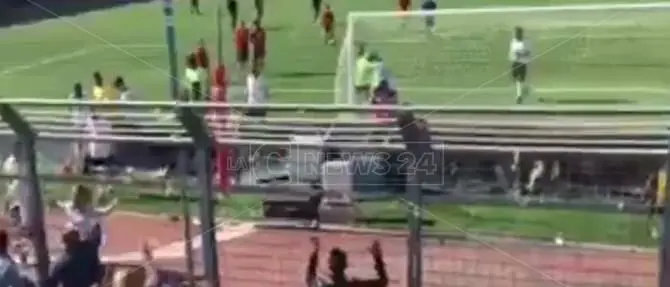 Il Roccella festeggia la permanenza in Serie D - VIDEO