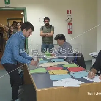 Catanzaro, elezioni all'Università di Catanzaro: sfida tra Primavera e Insieme - VIDEO