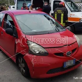Catanzaro, incidente a Giovino: una donna ferita