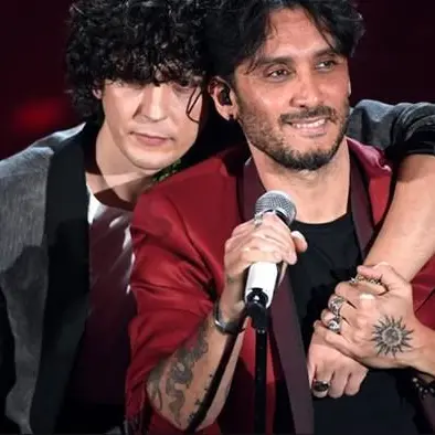 Il cantante di origini vibonesi Fabrizio Moro sul palco di Eurovision