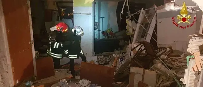 Esplosione mortale a Crotone, si indaga per omicidio colposo