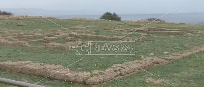 L'estate di Crotone comincia male: chiude anche il parco archeologico - VIDEO