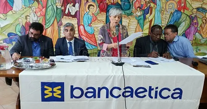 Banca Etica sceglie Lamezia per il raduno nazionale: l’immigrazione il tema - VIDEO