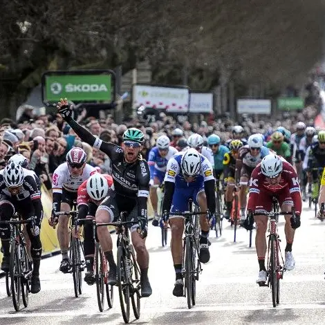 GIRO D’ITALIA | Settima tappa: vince Bennett davanti a Viviani e Bonifazio