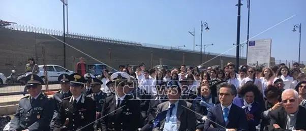 Reggio ricorda gli 812 morti del piroscafo Verona, uccisi da un bombardamento tedesco