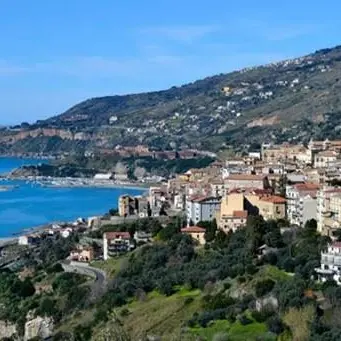 Cetraro e la nave dei veleni, bufera su uno dei telecronisti Rai del Giro d'Italia