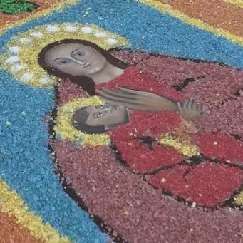 Crotone in fiore, i ragazzi omaggiano la Madonna di Capocolonna - VIDEO