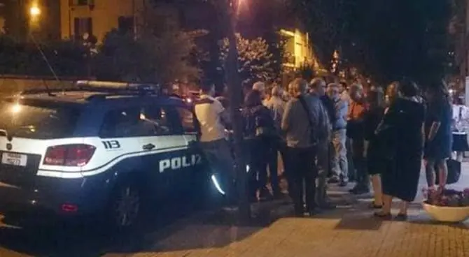 Rumori molesti nella movida cosentina, sequestrate attrezzature a locale