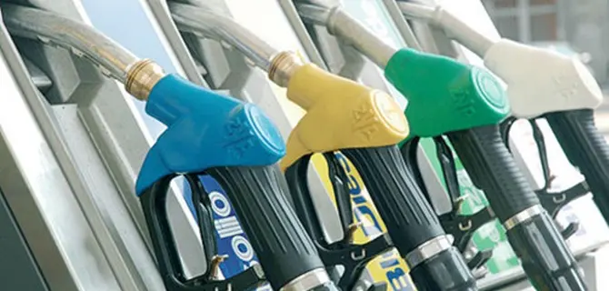 Benzina, consistente aumento del prezzo nei prossimi giorni